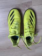 Adidas voetbalschoenen kunstgras, maat 36, Maat XS of kleiner, Ophalen, Zo goed als nieuw, Schoenen