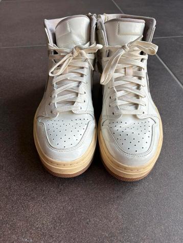 Air Jordan 1 Elevate High SE 41 beschikbaar voor biedingen