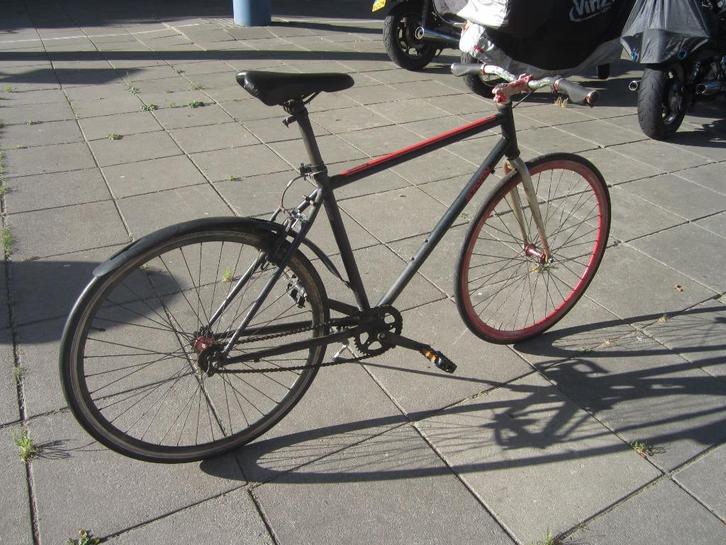 Racefiets fixie fixed gear BTWIN Nework 3, Fietsen en Brommers, Fietsen | Racefietsen, Gebruikt, Overige merken, Minder dan 10 versnellingen