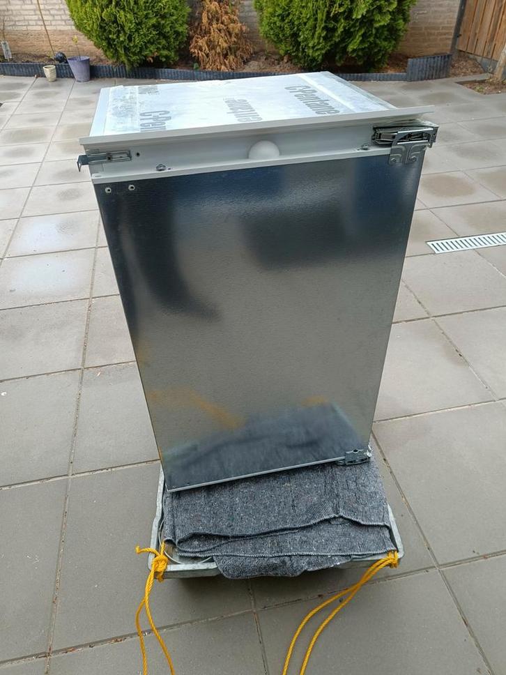 Siemens KI18RNFF0
inbouw koelkast, Witgoed en Apparatuur, Koelkasten en IJskasten, Zo goed als nieuw, Zonder vriesvak, 100 tot 150 liter