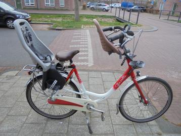 Gazelle moederfiets met twee kinderzitjes beschikbaar voor biedingen