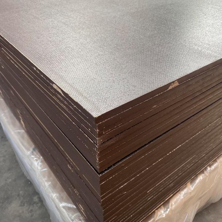 Betonplex berken met antislip 12mm, 1250x2500mm, Doe-het-zelf en Verbouw, Platen en Panelen, Nieuw, Betonplex, Minder dan 20 mm