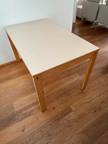 Pasoe houten eettafel - rechthoekig 131x86 beschikbaar voor biedingen