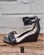 Kenneth Cole - Satijnen sandalen met sleehak maat 37 - Nieuw