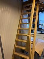 Vuren trap ca 630mm breed en ca. 2600mm hoog, Doe-het-zelf en Verbouw, Ophalen, Gebruikt