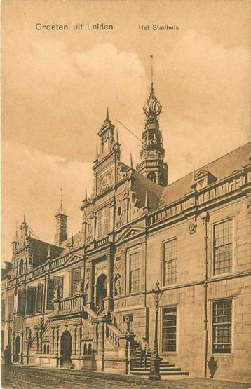 (300-207-037) Leiden Het Stadhuis beschikbaar voor biedingen