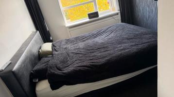 Pullman Elektrische Boxspring 220x180 - Leer beschikbaar voor biedingen