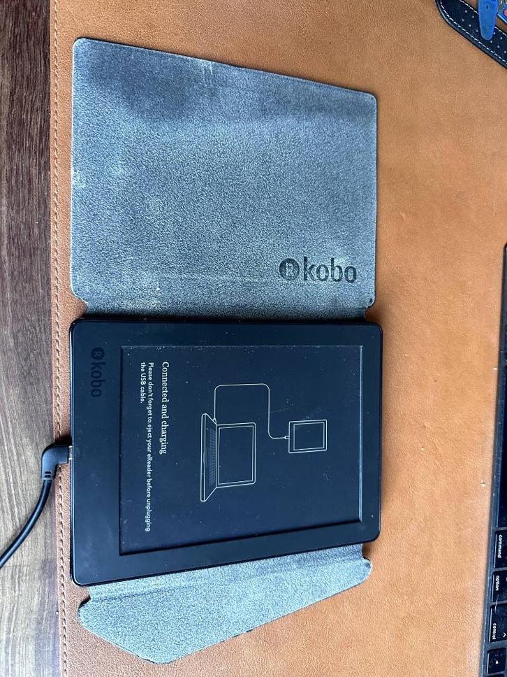 Kobo Aura H2O, Computers en Software, E-readers, Gebruikt, 6 inch of minder, 8 GB, Touchscreen, Waterbestendig, Ophalen of Verzenden