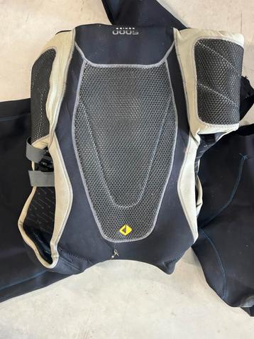 Jetskie water vest  beschikbaar voor biedingen