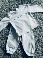 Givenchy joggingpak 18 maanden, Kinderen en Baby's, Babykleding | Maat 86, Givenchy, Ophalen of Verzenden, Jongetje, Zo goed als nieuw