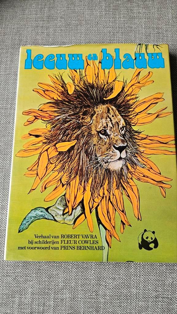 Leeuw en blauw  Robert Vavra, Boeken, Prentenboeken en Plaatjesalbums, Gelezen, Ophalen of Verzenden
