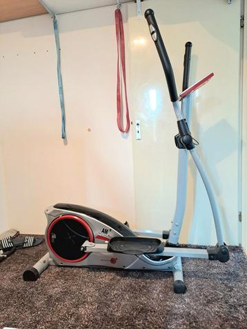 Crosstrainer met programmeren  beschikbaar voor biedingen