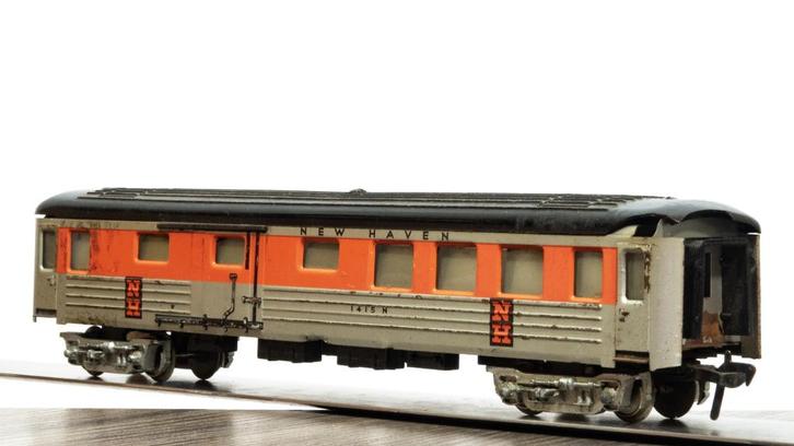 FLM: 1415 NH New Haven personenrijtuig *OPKNAPPER*  -H0-, Hobby en Vrije tijd, Modeltreinen | H0, Gebruikt, Brug, Tunnel of Gebouw