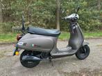 Senzo Riva Lux scooter | Lage km stand, Fietsen en Brommers, Snorfietsen en Snorscooters, Gebruikt, Benzine, Ophalen, Overige merken
