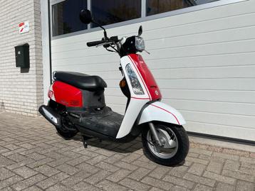 Goede Sym Tonik#57 SNORSCOOTER. Rij-klaar. Koopje. 25km. 4T. beschikbaar voor biedingen