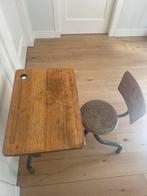 Vintage schoolbureau & stoel, Kinderen en Baby's, Kinderkamer | Tafels en Stoelen, Ophalen of Verzenden, Gebruikt, Tafel(s) en Stoel(en)