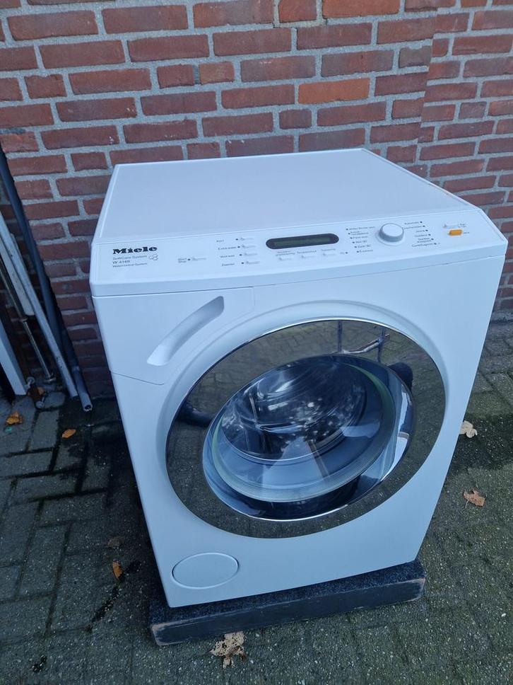 Miele softcare system W4146, Witgoed en Apparatuur, Wasmachines, Gebruikt, Voorlader, 6 tot 8 kg, 1200 tot 1600 toeren, Ophalen