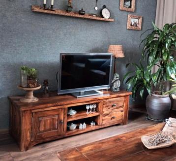 Tv kast televisie dressoir beschikbaar voor biedingen