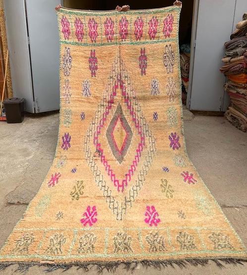 Beni mguild tapijt, marokkaans berber  vloerkleed 362x164 cm, Huis en Inrichting, Stoffering | Tapijten en Kleden, Ophalen of Verzenden
