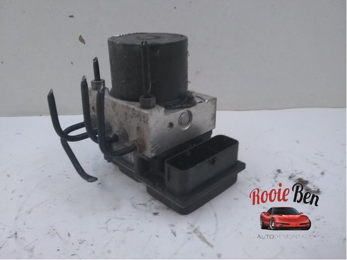 ABS Pomp van een Volkswagen Fox, Gebruikt, -, Volkswagen, -