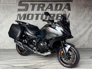 HONDA NT 1100 (bj 2022) special nieuwstaat 1e eigenaar beschikbaar voor biedingen