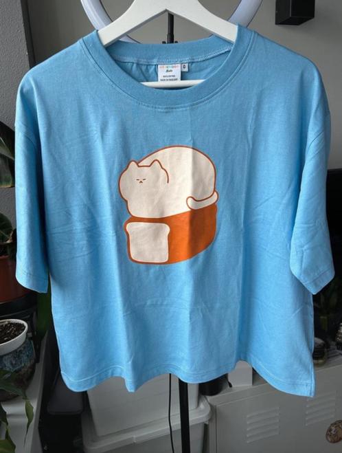 T-shirt “Hypemood Studio” – blauw met kattenbrood print, Kleding | Dames, T-shirts, Nieuw, Maat 36 (S), Blauw, Korte mouw, Verzenden