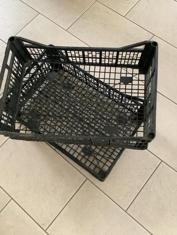 Plastic stapelbare kratten, 60 * 40 * 18 beschikbaar voor biedingen