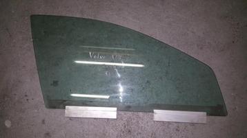 Ruit Volvo V70 2004 rechts-voor beschikbaar voor biedingen