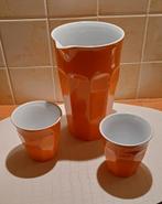 Oranje kan met bekers - Vintage Keukenset, Huis en Inrichting, Keuken | Tupperware, Ophalen of Verzenden, Gebruikt, Oranje, Beker of Kan