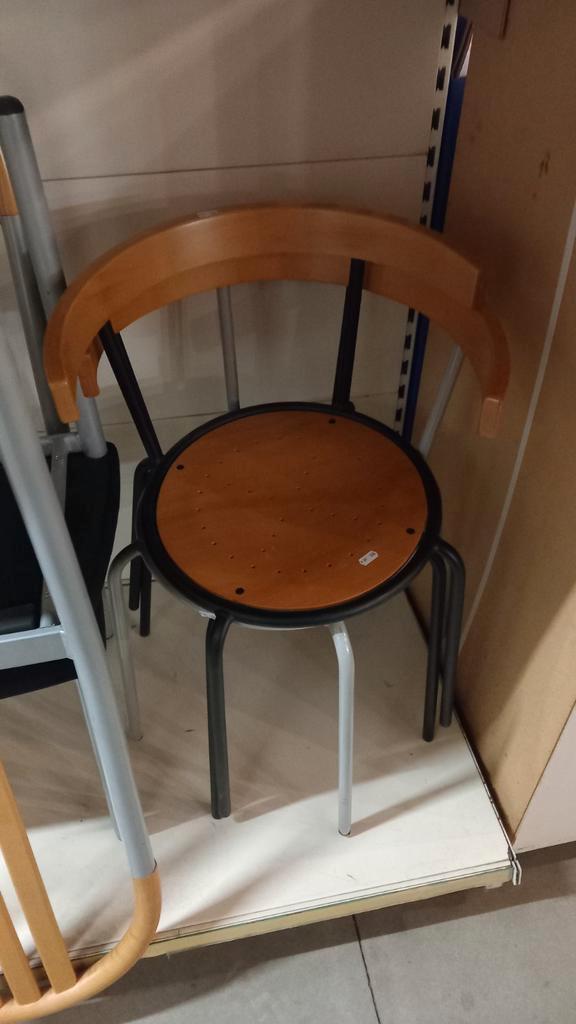 Houten Stoel met Metalen Onderstel, Huis en Inrichting, Stoelen, Gebruikt, Eén, Hout, Metaal, Bruin, Ophalen