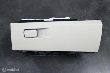 Handschoenkastje beige BMW 2 serie F45 active tourer beschikbaar voor biedingen