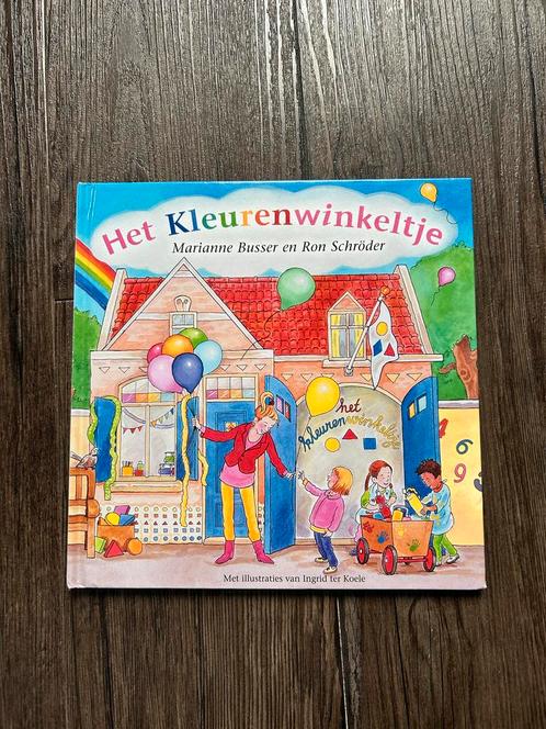 Het Kleurenwinkeltje - Busser & Schröder, Boeken, Kinderboeken | Baby's en Peuters, Zo goed als nieuw, 2 tot 3 jaar, Uitklap-, Voel- of Ontdekboek