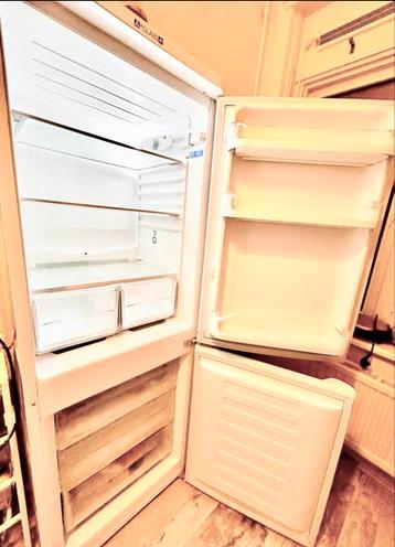 Indesit Koelkast - Schiebroek, 3e etage beschikbaar voor biedingen