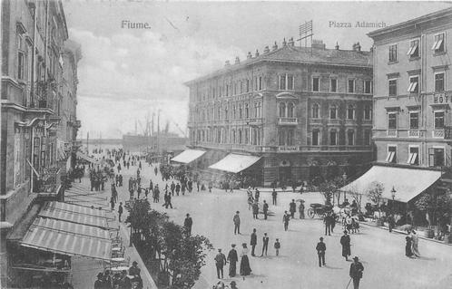 (379-003-017) Fiume Piazza Adamich, Verzamelen, Ansichtkaarten | Buitenland, Overig Europa, Verzenden