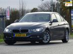 BMW 3-serie 320i High Executive NAP/LEER/NAVI/XENON/PDC, Auto's, Achterwielaandrijving, Gebruikt, 4 cilinders, Navigatiesysteem