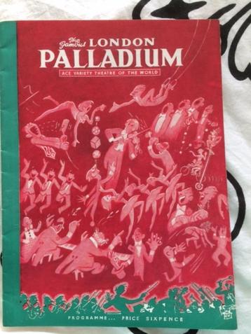 folder van the famous london palladium beschikbaar voor biedingen