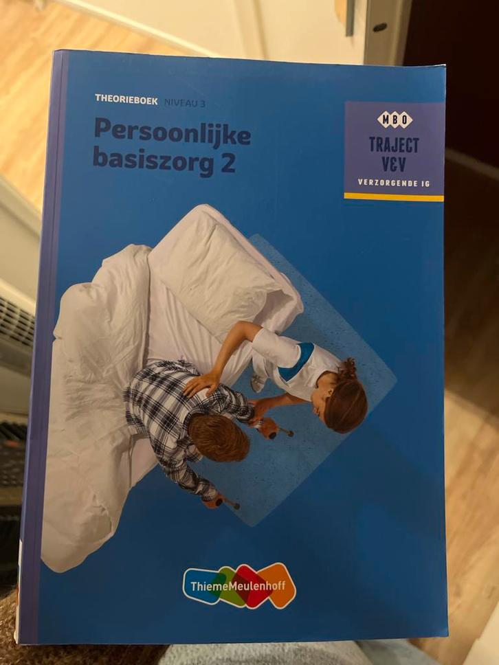 Persoonlijke basiszorg 2 - MBO Niveau 3, Boeken, Studieboeken en Cursussen, Zo goed als nieuw, MBO, Ophalen of Verzenden