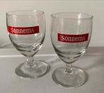 2 Sonnema Berenburg glaasjes op voet. Hoogte 8 cm., Ophalen of Verzenden, Zo goed als nieuw, Borrel- of Shotglas