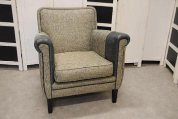 fauteuil beschikbaar voor biedingen