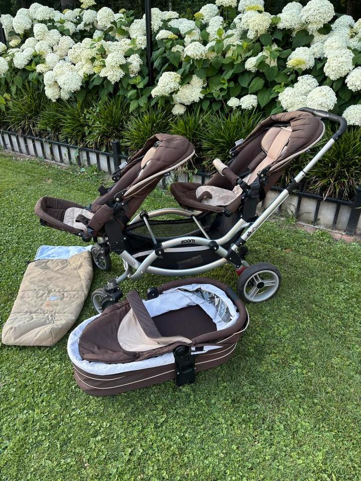 ABC Zoom duo buggy met 2 zitjes, 1 reiswieg en 1 voetenzak, Kinderen en Baby's, Kinderwagens en Combinaties, Gebruikt, Kinderwagen