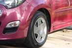Renault Twingo 1.2 16v Authentique Weinig km! Unieke kleur!!, Auto's, Voorwielaandrijving, Euro 5, 74 pk, Zwart