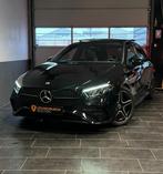 Mercedes-Benz A-klasse 180 AMG Night Pano Keyless Camera !, Auto's, Mercedes-Benz, 136 pk, Gebruikt, 4 cilinders, Zwart