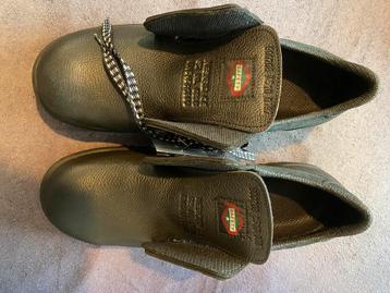 Veiligheid schoenen zwart maat 45 beschikbaar voor biedingen