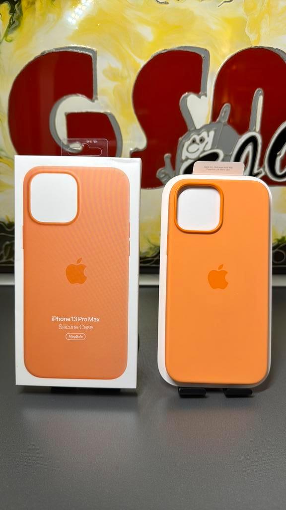 Apple iPhone 13 Pro Max silicone case Marigold, Telecommunicatie, Mobiele telefoons | Hoesjes en Frontjes | Apple iPhone, Nieuw