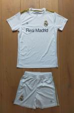 Real Madrid voetbal tenue maat 146/152, nieuw in verpakking, Ophalen of Verzenden, Nieuw, Jongen of Meisje, Sport- of Zwemkleding