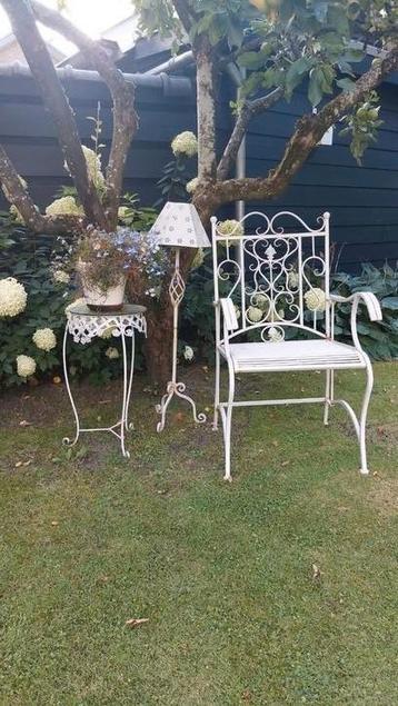 Mooi brocante tuinsetje  beschikbaar voor biedingen