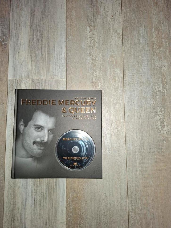 Freddie Mercury & Queen, Boeken, Biografieën, Zo goed als nieuw, Ophalen of Verzenden