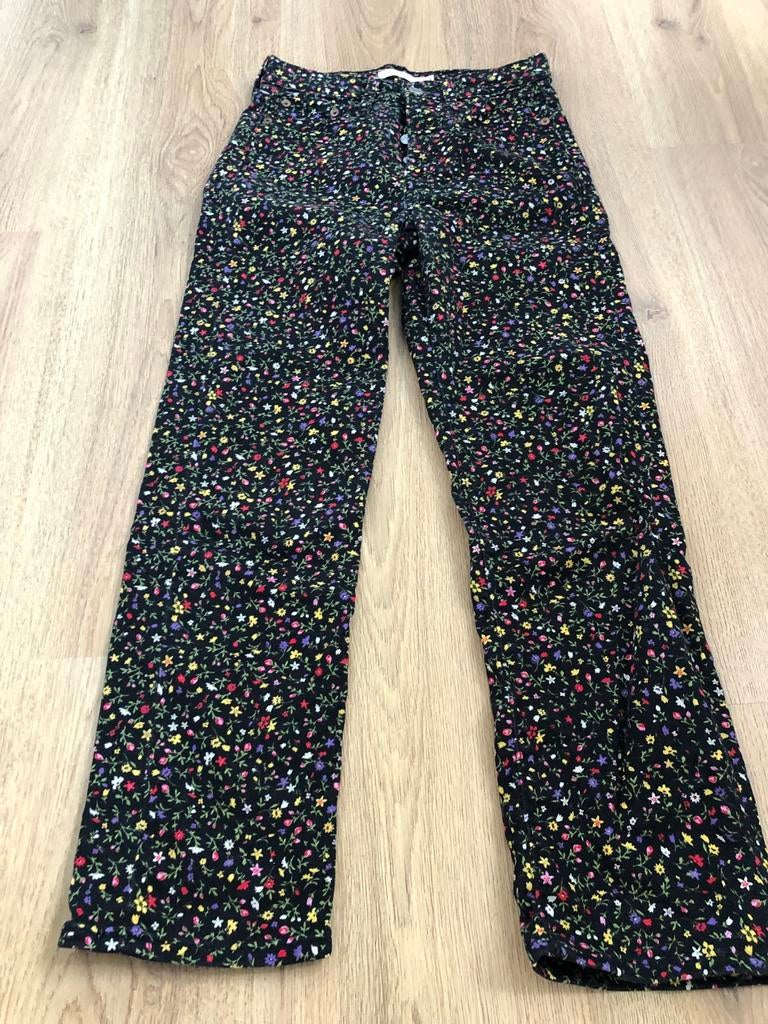 Levi’s wedgie straight 24 zwarte jeans kleurrijke bloemen, Zwart, Ophalen of Verzenden, Zo goed als nieuw, X