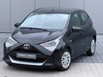 Toyota Aygo 1.0 VVT-i X-Pblay - Black Sand Pearl - Camera/Ca, Auto's, Toyota, Voorwielaandrijving, Stof, Gebruikt, 4 stoelen