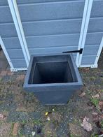 8 Grote bloempotten - Vierkant model, Kunststof, Gebruikt, Vierkant, Binnen